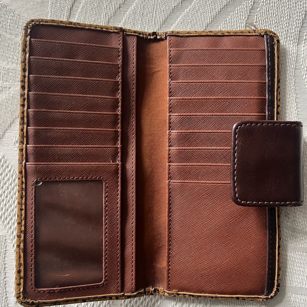 Fossil Leopard Print Wallet - Picture 5 of 7